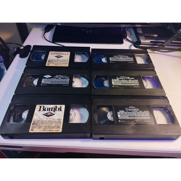 Disney Classic Animated Films Lot of 6 Clamshell VHS - Black Diamond - Picture 7 of 7
